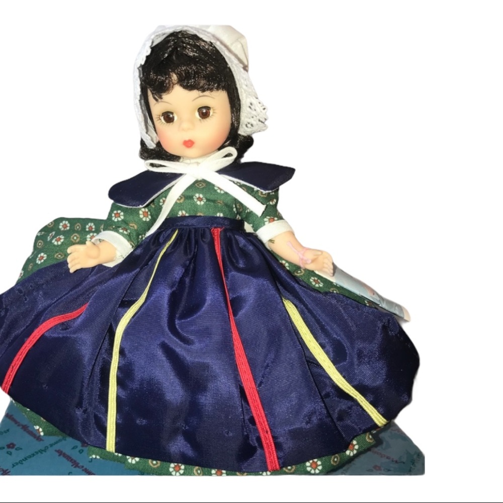 Madame Alexander Collectible doll CANADA